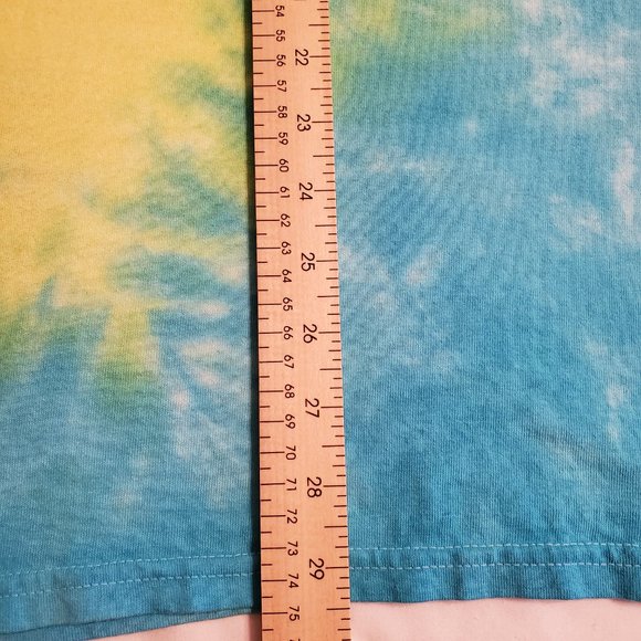 Tie dye boho style, unisex T shirt size Large. 100% cotton. - Picture 10 of 11